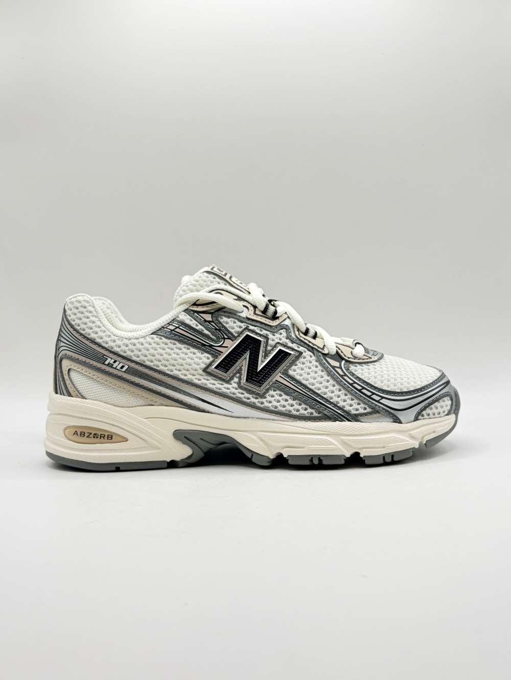 New Balance 740 sneakers in White and Grey 6 Womens